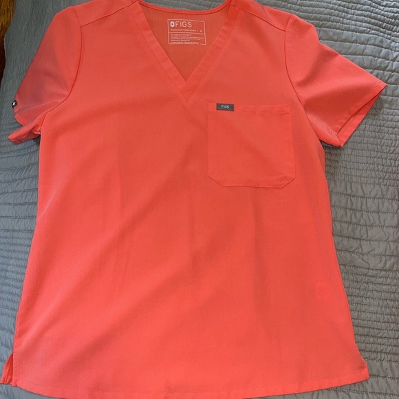 Hi!! Selling my FIGS that were worn once!! - Picture 4 of 4